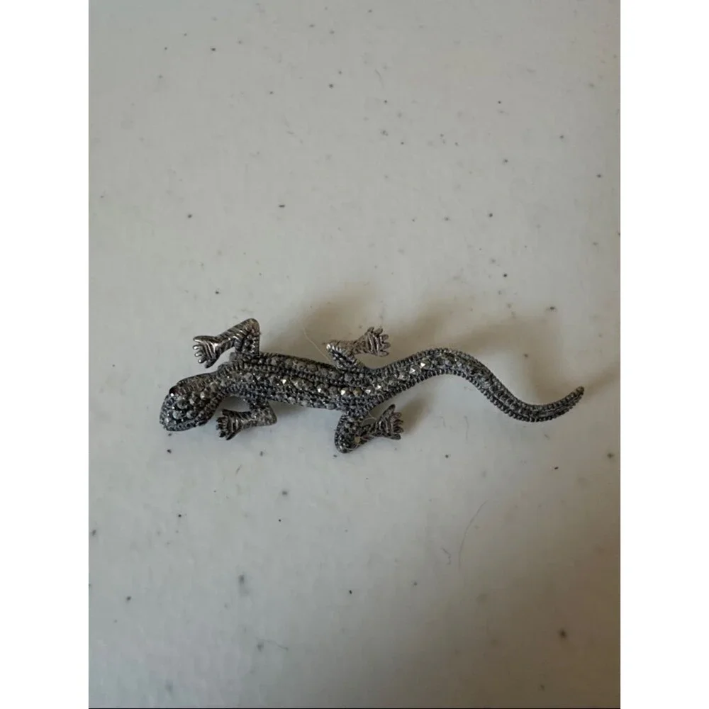 Silver Lizard Pin Reptile Brooch Nature Animal Jewelry Cute